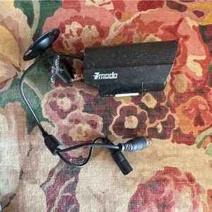 (1) Pre-owned Zmodo Security Camera Model TI-051 Day And Night TESTED WORKS